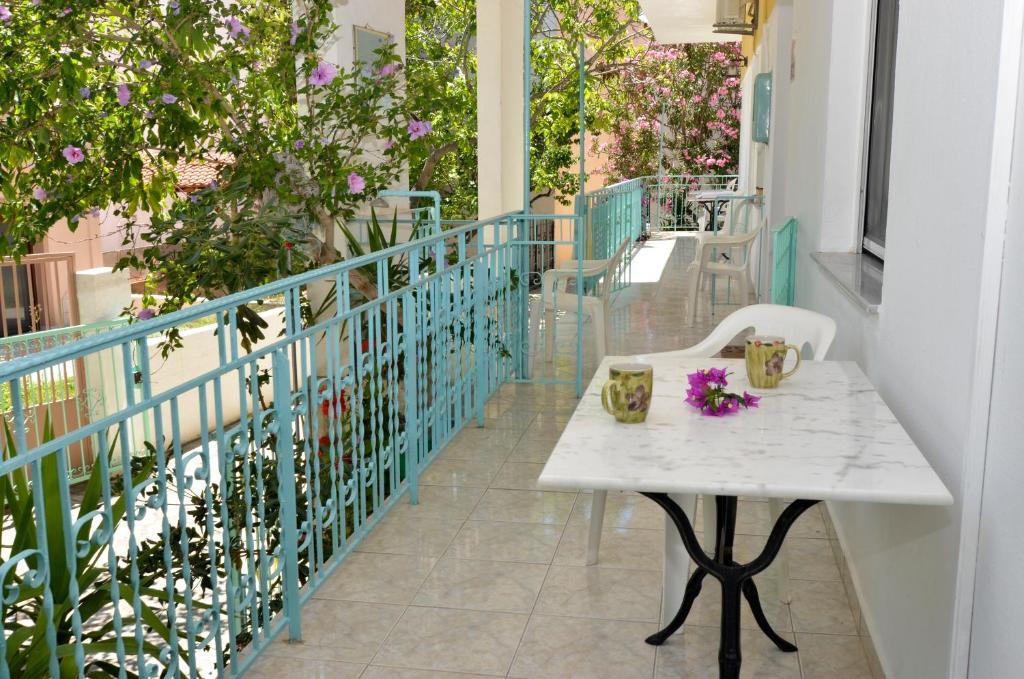 Pension Aldebaran Hotel โปตอส ภายนอก รูปภาพ